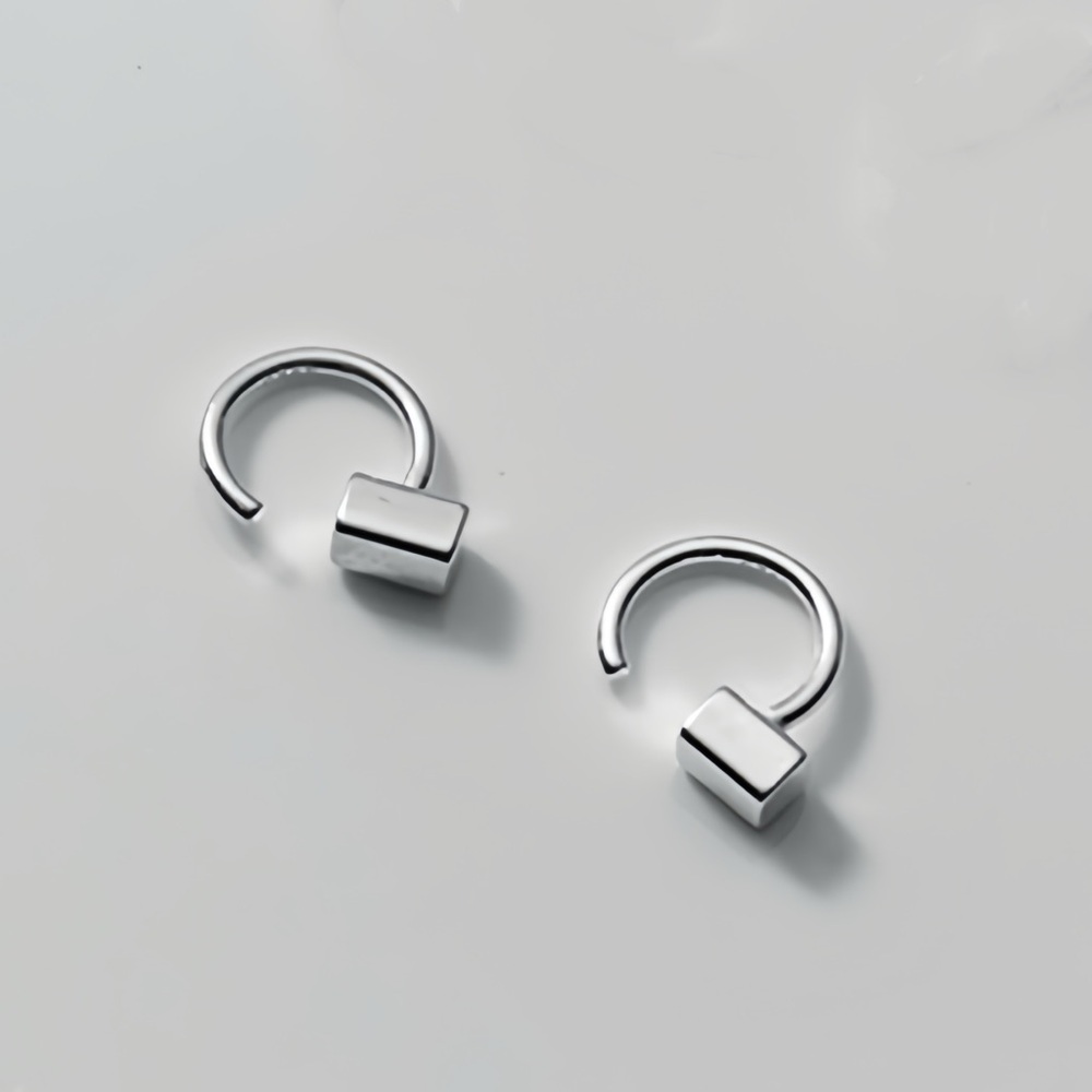 Tiny cuff black hoop earrings - SH036 Silver 6mm